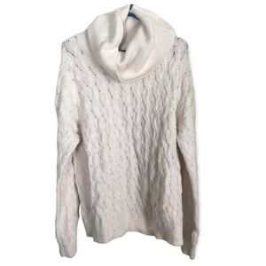 Tahari off white knit oversized sweater